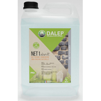 NET 1 éco·R est un détergent concentré à diluer toutes surfaces, formulé à partir de matières premières d’origine végétale et minérale sans dérivés de pétrole.